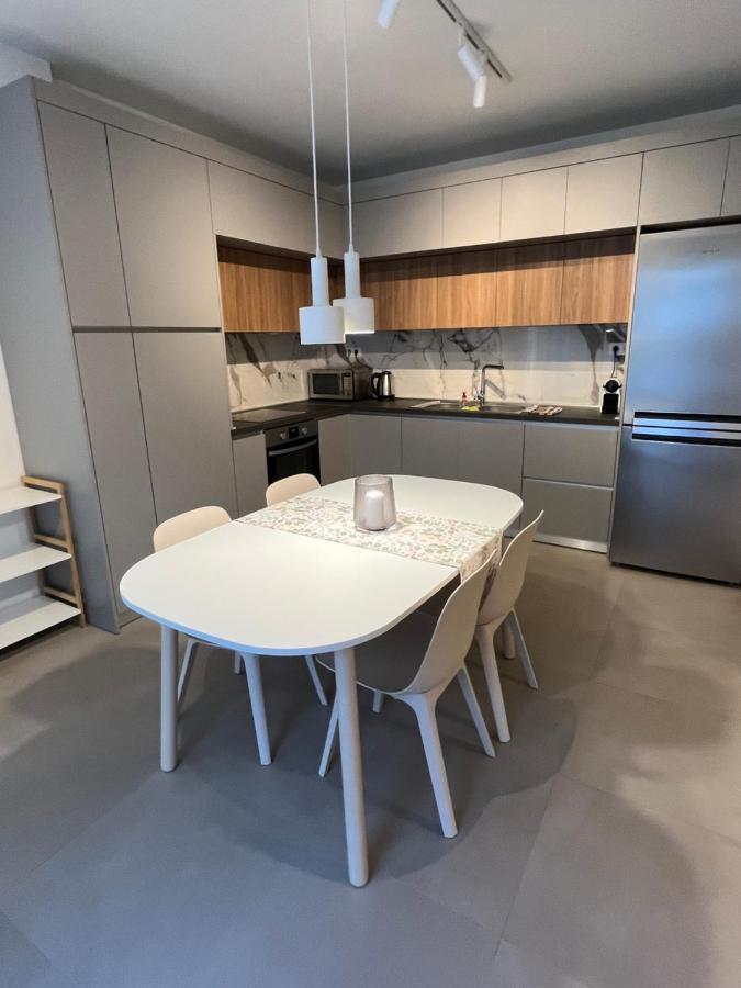 Fofi'S City Center Apartment 카발라 외부 사진